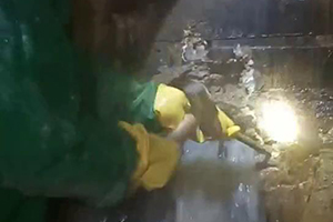 菏泽消防水池堵漏施工视频